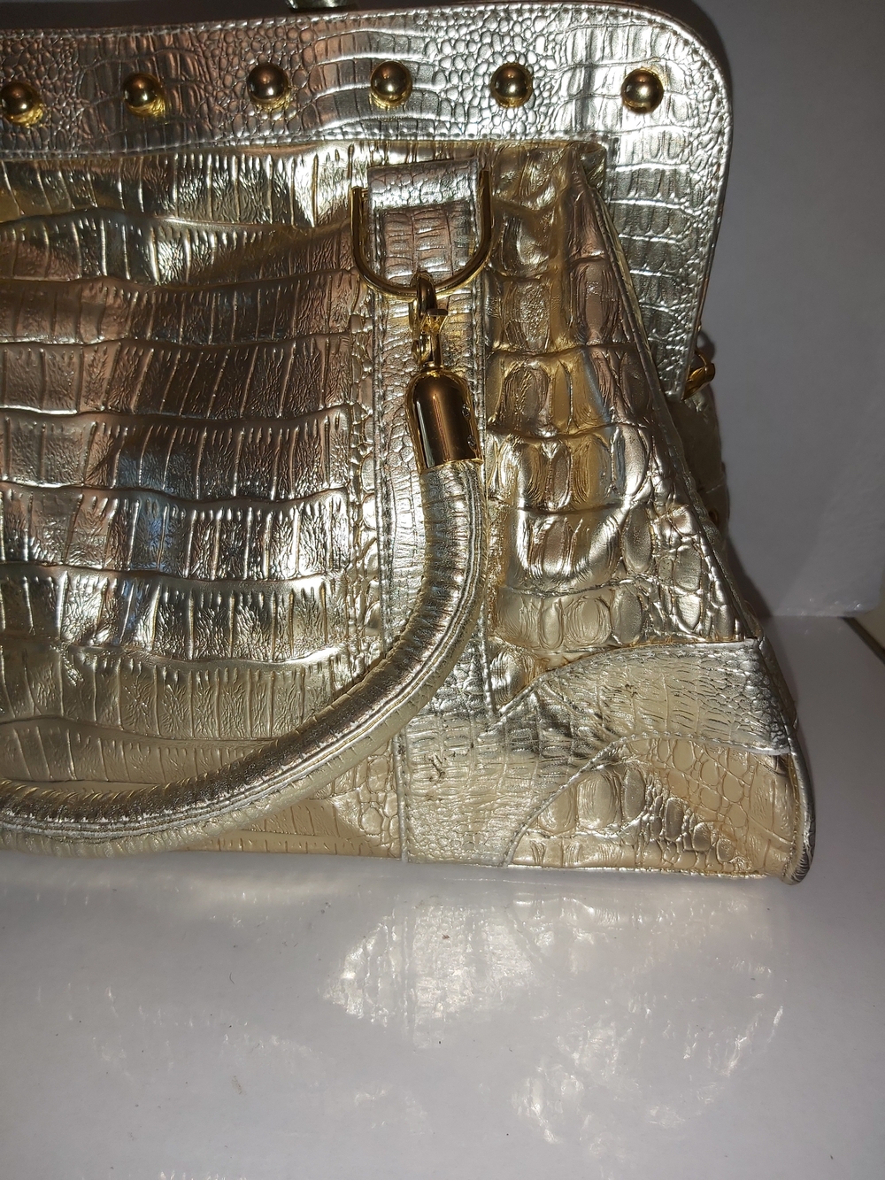 Gold Faux-Croc Satchel Handbag - Unbranded - Picture 3 of 10